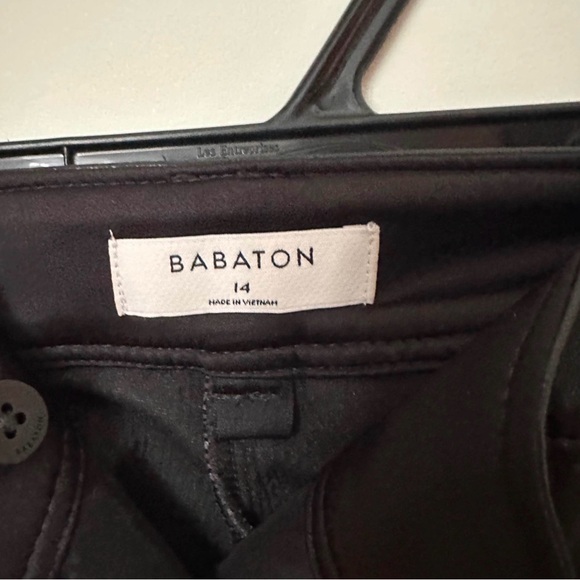 Aritzia Babaton Command Cropped Vegan Leather Pants | Size 14 | Minimalist Chic - Picture 4 of 9